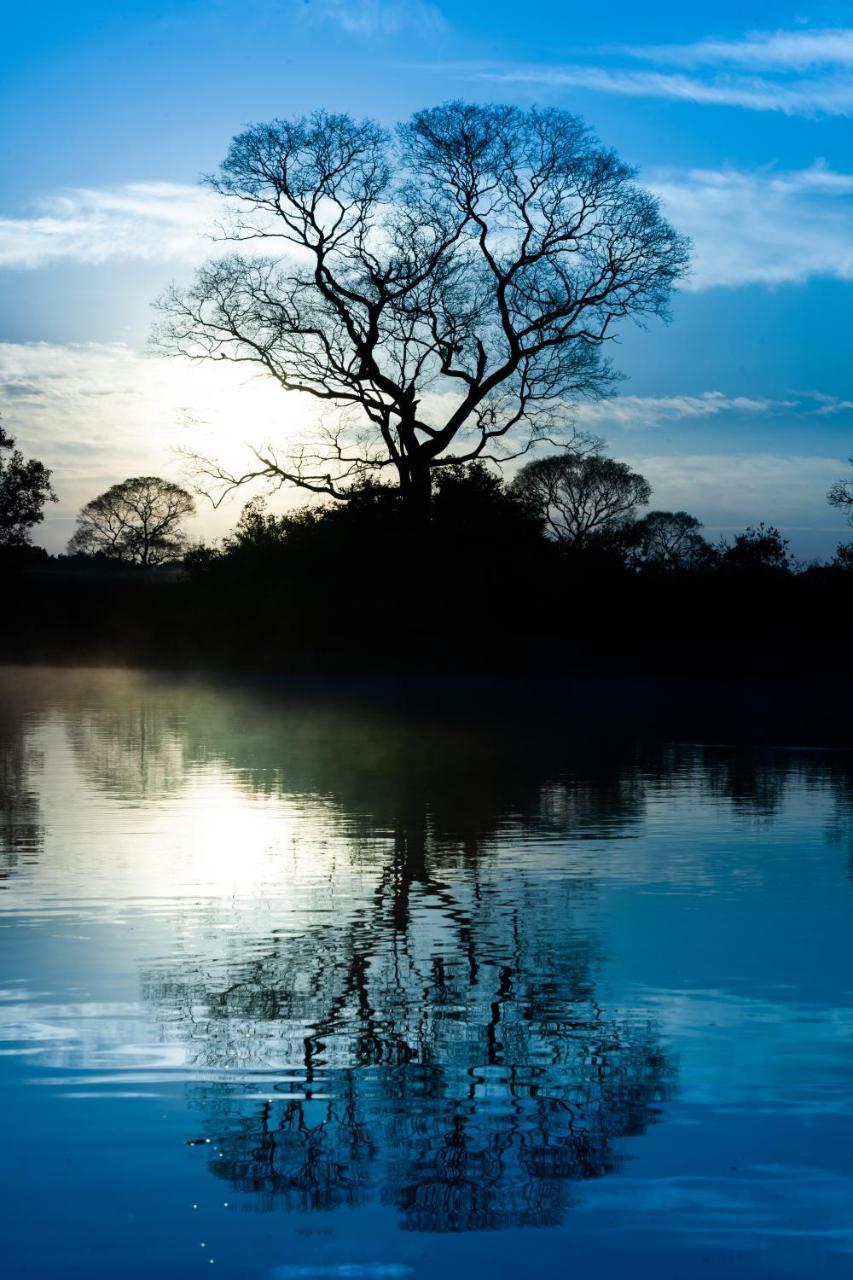 Pousada Rio Claro Poconé エクステリア 写真